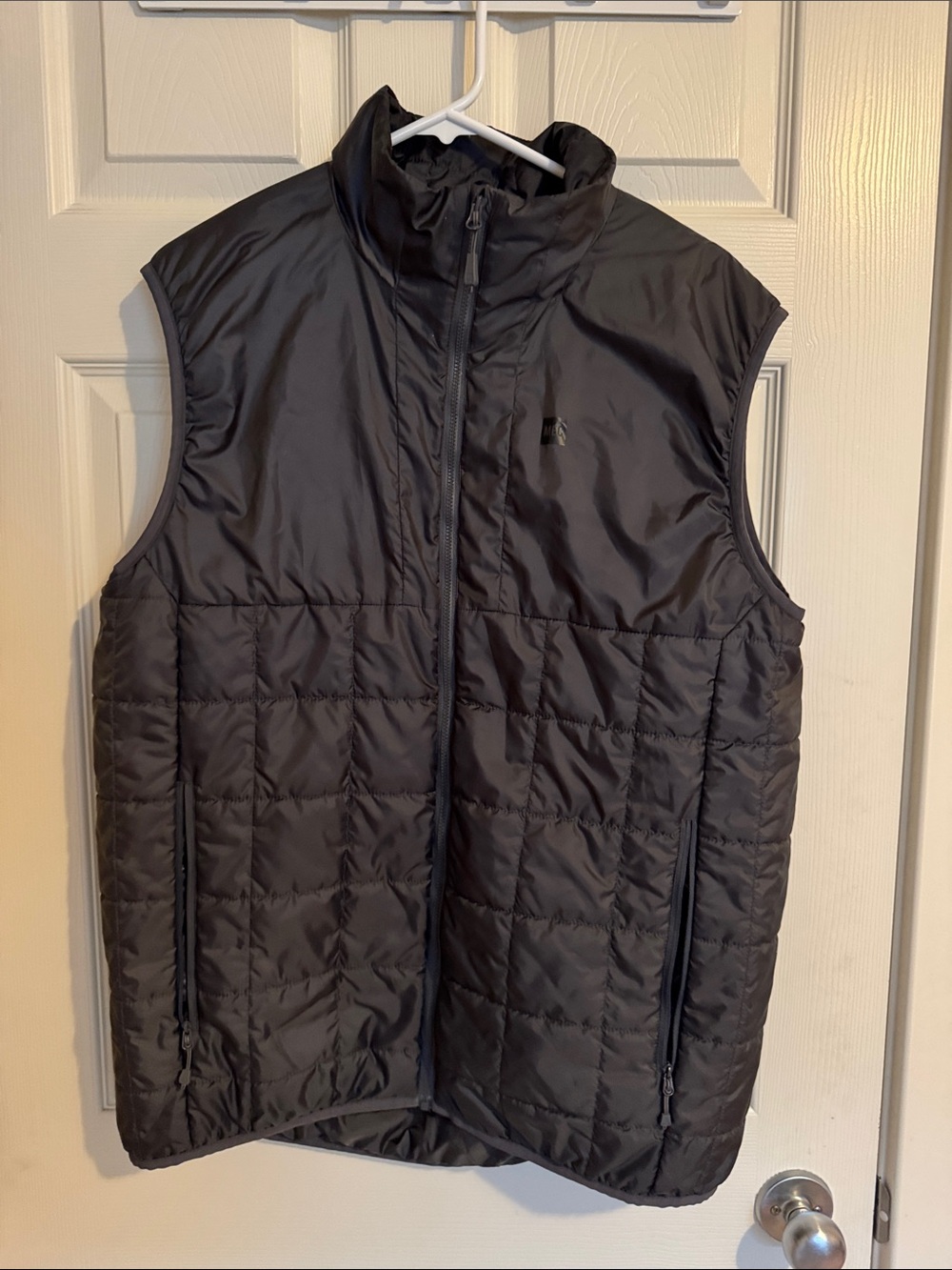 Men's Dark Gray Quilted Puffer Vest - Lightweight Insulated Vest